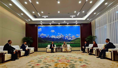 武威職業(yè)學院教學醫(yī)院揭牌儀式在甘肅省武威腫瘤醫(yī)院舉行