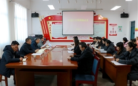 校領(lǐng)導(dǎo)深入馬克思主義學(xué)院召開現(xiàn)場辦公會